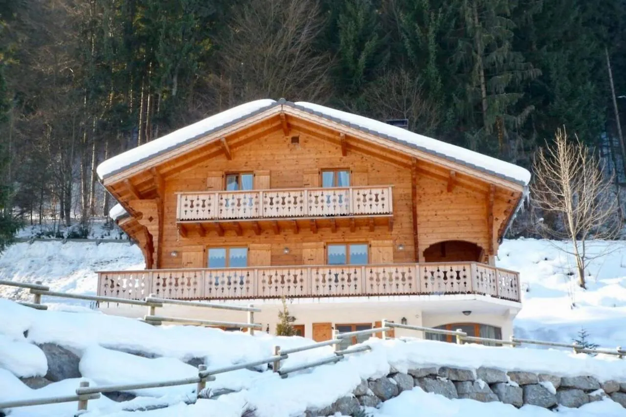 Chalet Doux Abri Morzine - By Emerald Stay