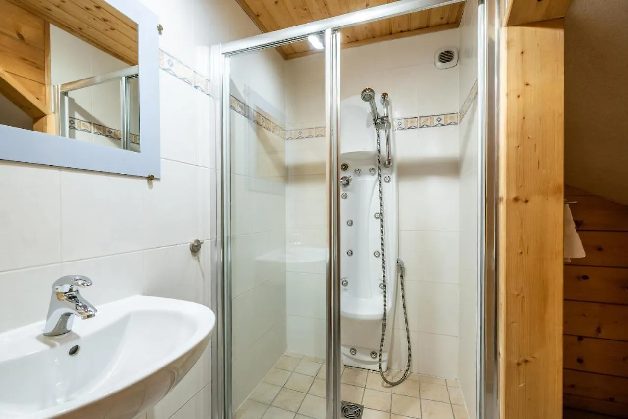 Chalet Doux Abri Morzine - By Emerald Stay France