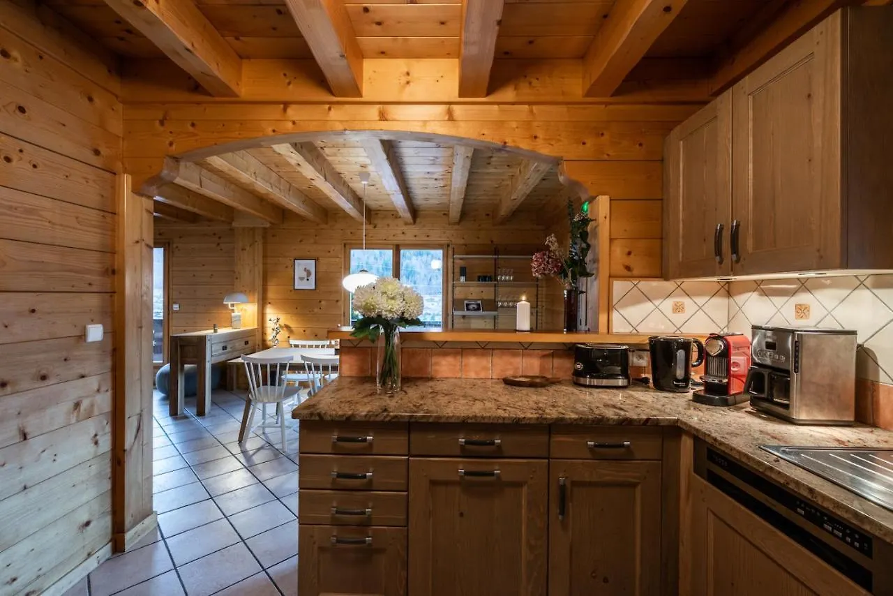 Chalet Doux Abri Morzine - By Emerald Stay 0*,